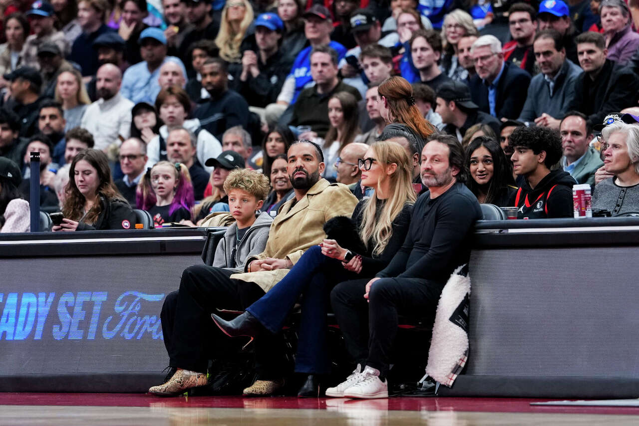 Drake might need a lesson in cowboy boots