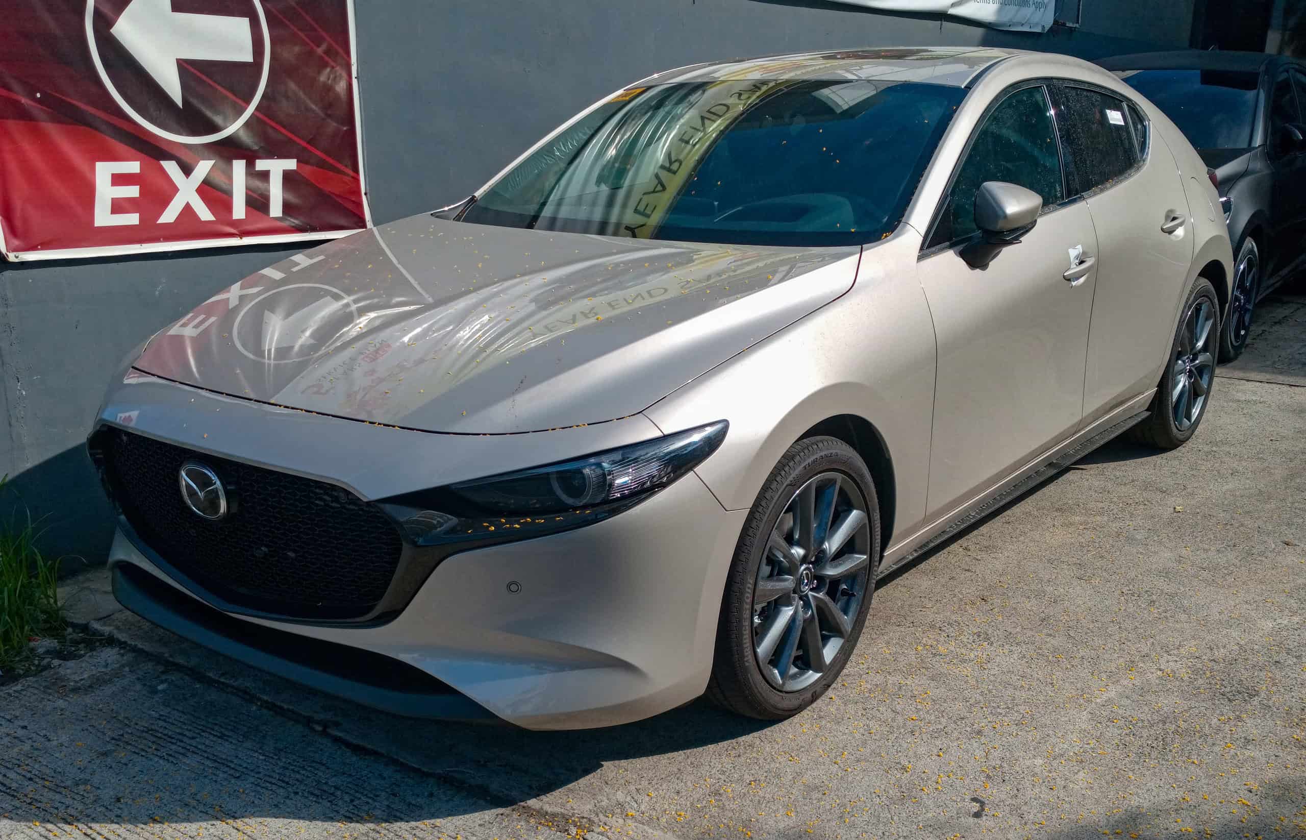 2024 Mazda3 2.0L Fastback in Platinum Quartz, 06-09-2024