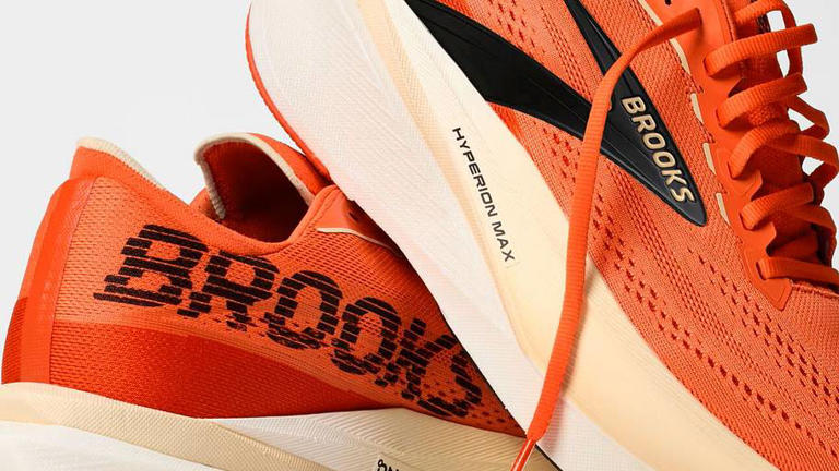 The Brooks Hyperion Max 4 outpaces super trainer category