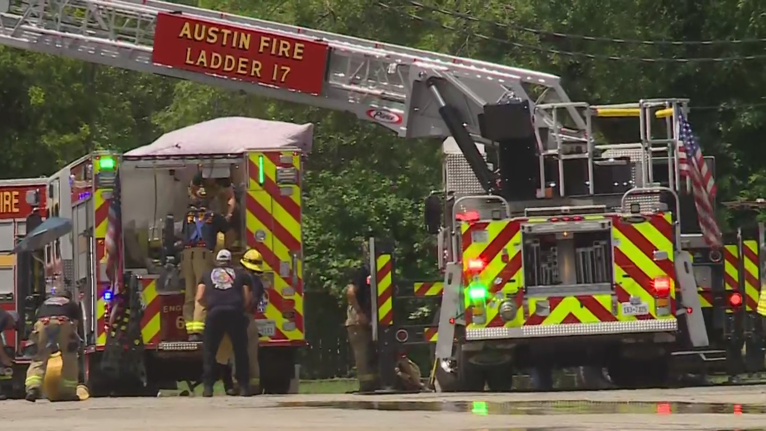 Austin Fire responds to building fire in South Austin