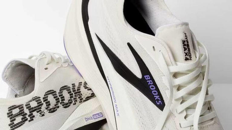 The Brooks Hyperion Max 4 outpaces super trainer category