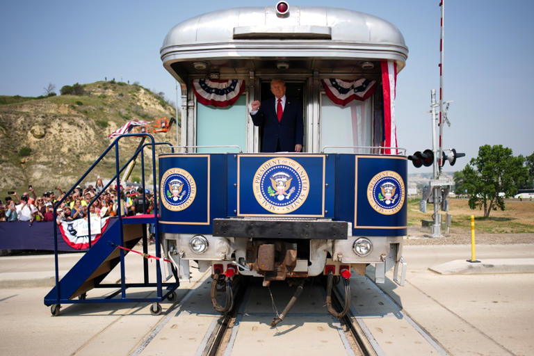 Trump honors 'freakin' wild life' of Teddy Roosevelt, interacts with AI ...