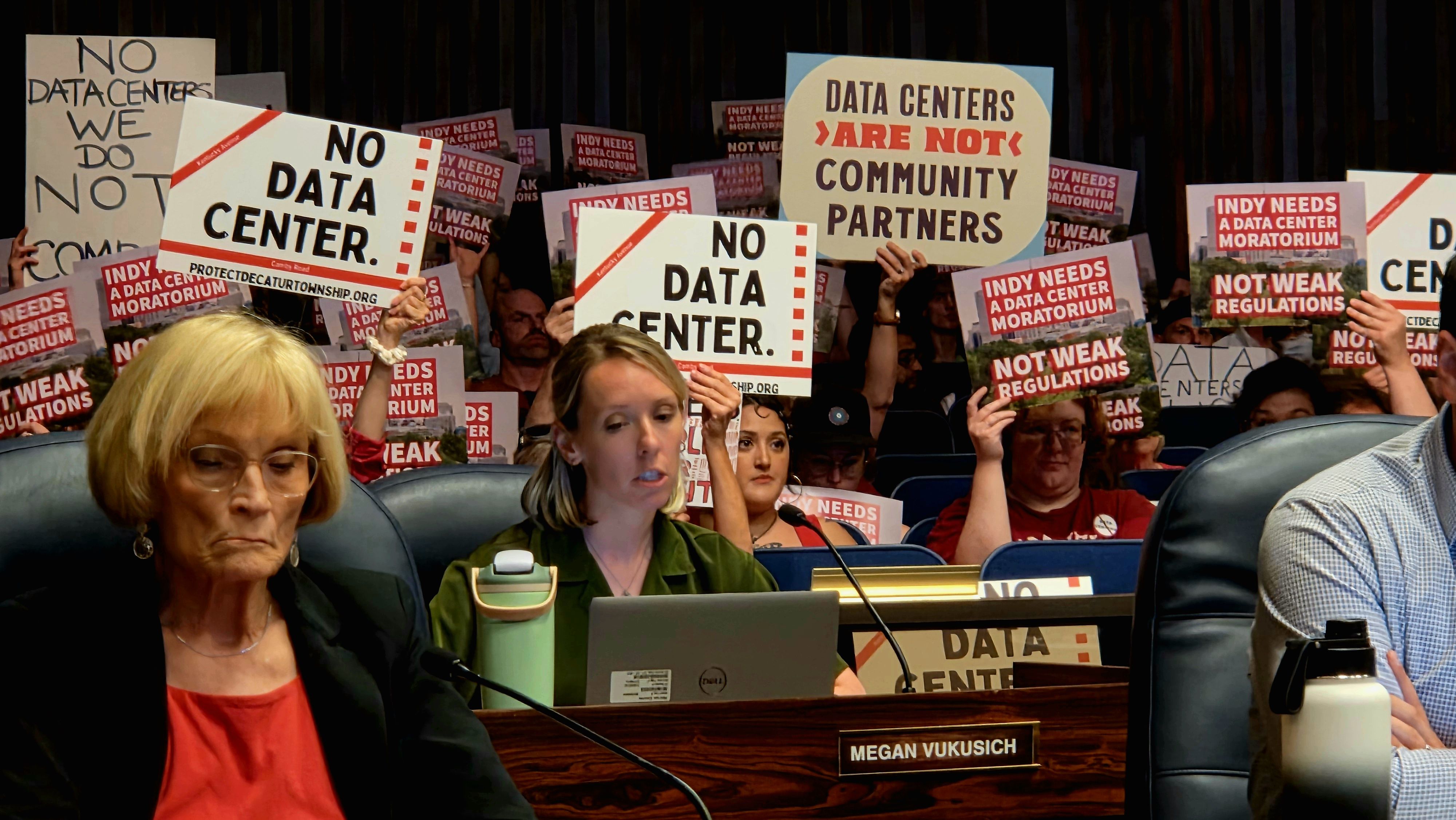 Indianapolis data center rules move forward amid protest