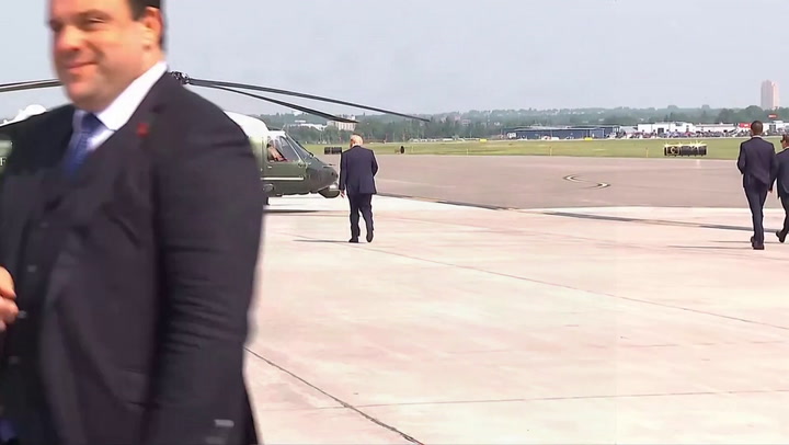 Trump captured walking awkwardly to Marine One in new video