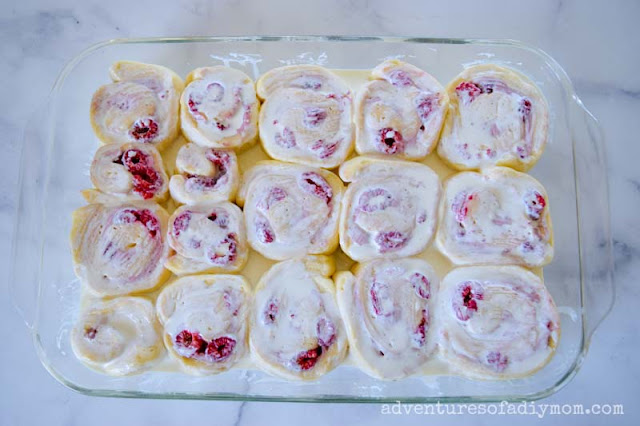 raspberry rolls with cream ready to bake