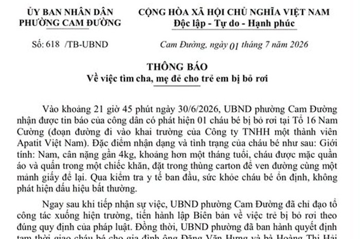 Bé trai hơn một tháng tuổi bị bỏ rơi trong thùng carton ở Lào Cai