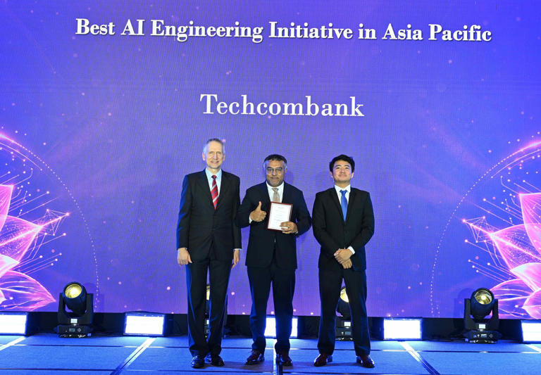 Techcombank, Techcom Life win 3 Asian awards