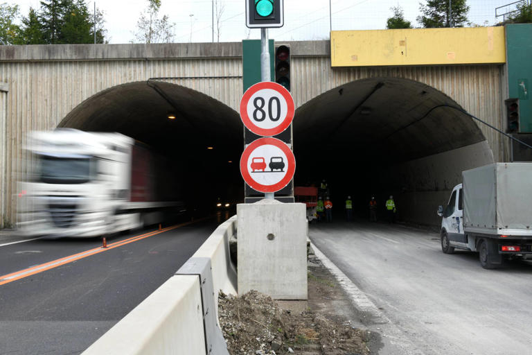 Stau am Bosrucktunnel – aktuelle Verkehrslage der Pyhrn Autobahn A9 im ...