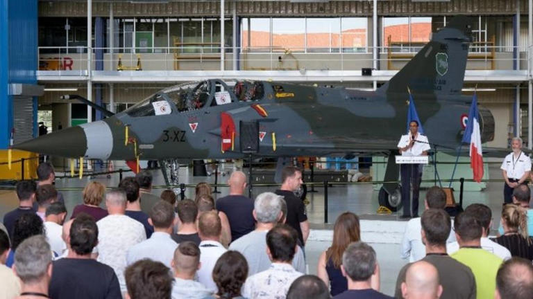 Livraison du dernier Mirage 2000D rénové à mi-vie. © DGA