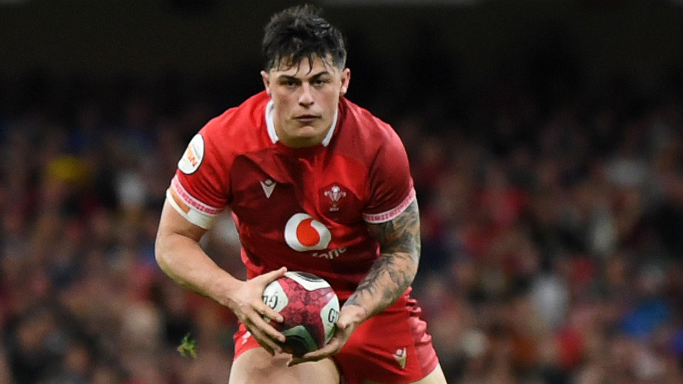 Rees-Zammit reverts to Wales wing for Fiji test