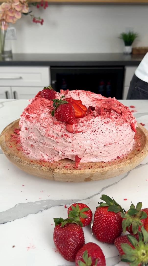The strawberry cake hack everyone will want to try