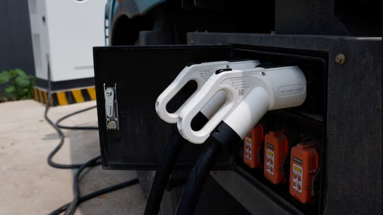 Centre eyes dedicated push for electric trucks, may consider fresh support scheme: PM's advisor Tarun Kapoor