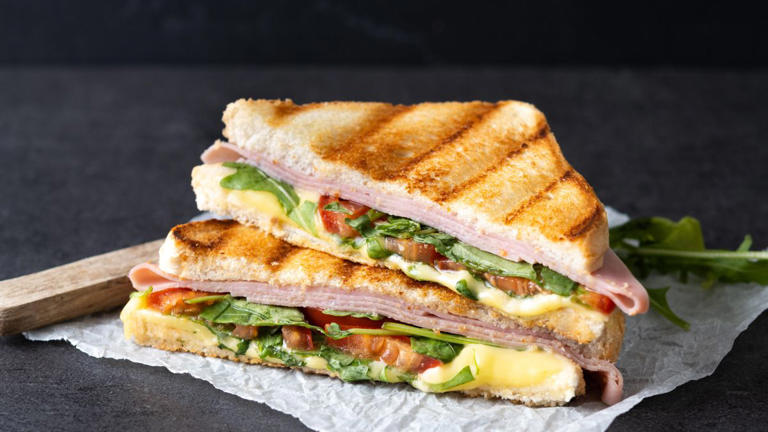 Las cinco claves para hacer el sándwich mixto de jamón y queso perfecto