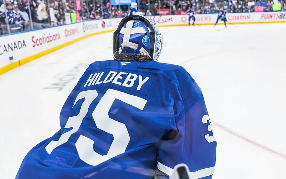 maple-leafs-add-nick-paul-trade-hildeby-to-lightning