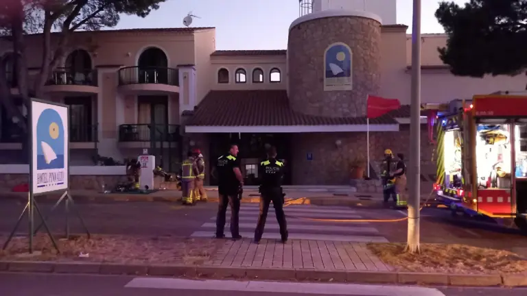 Evacúan a 150 personas de un hotel de Tarragona por un incendio