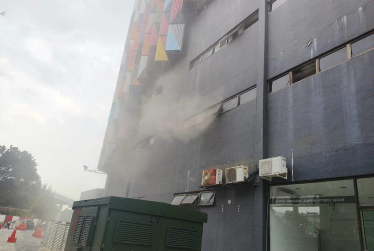 Shoppers evacuated as fire hits air-conditioning room at Kompleks PKNS