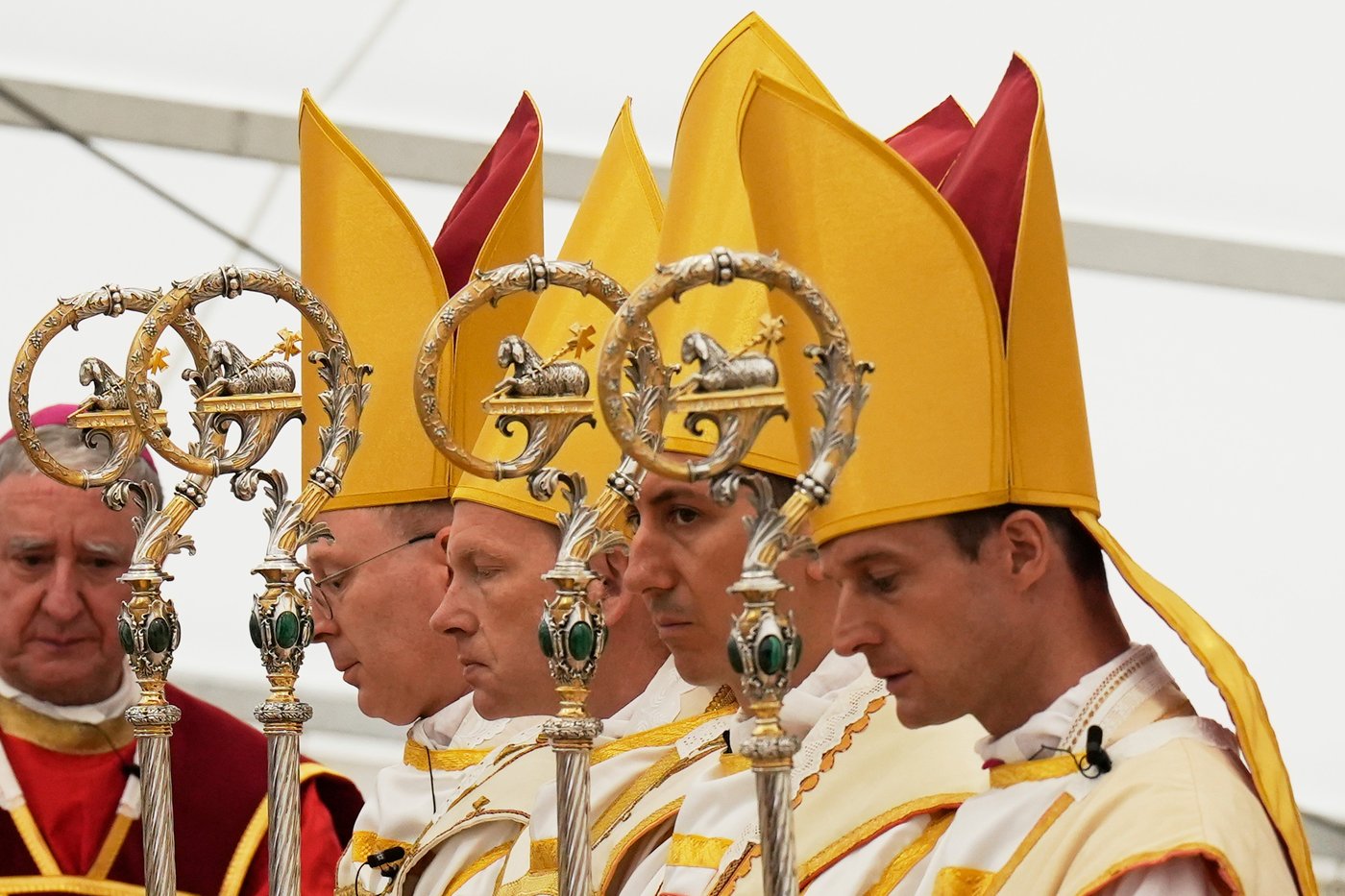 Vatican excommunicates schismatic bishops and priests, and warns their ...
