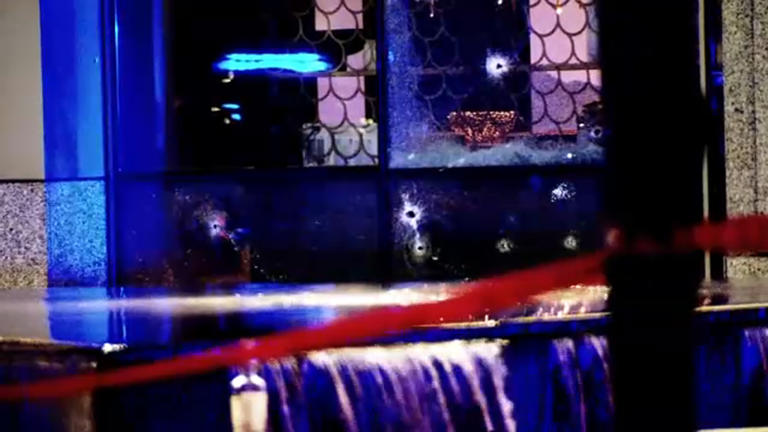 1 killed, 1 wounded in shooting near River North hotel; over 100 shots ...