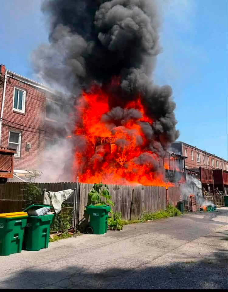 Fire engulfs multiple rowhomes in Wilmington, Delaware