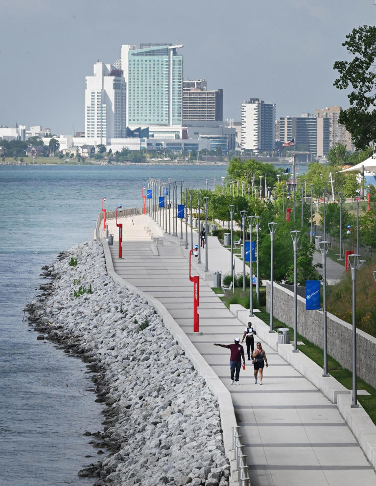 Metro Detroit heat wave to see slight cool-down even as warning extended