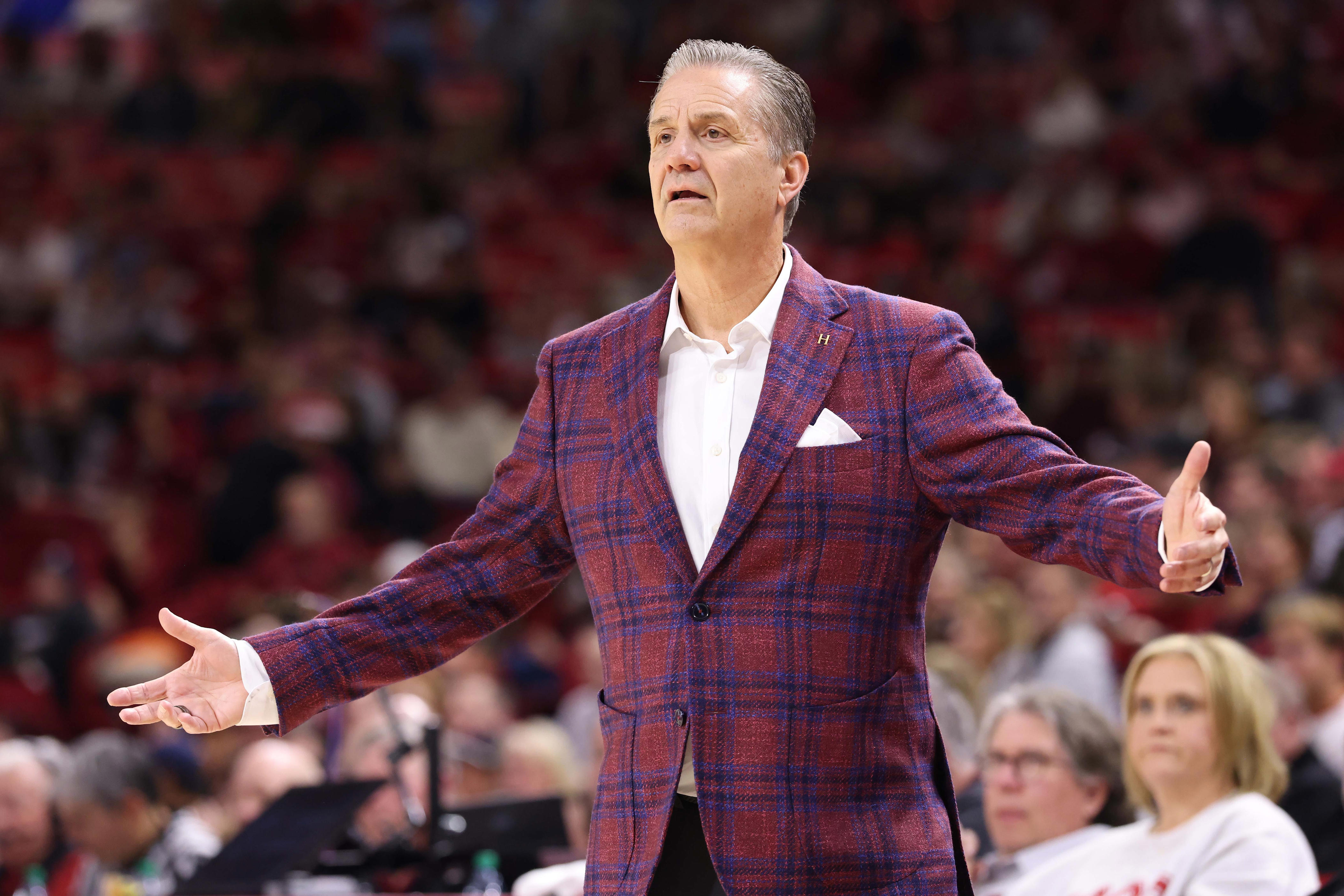 Arkansas basketball vs the Bahamas final score: Hogs roll in summer exhibition