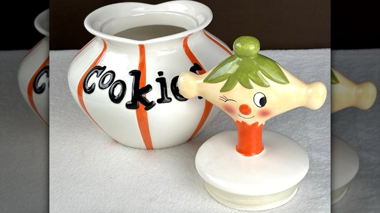Close-up of the Pixie cookie jar