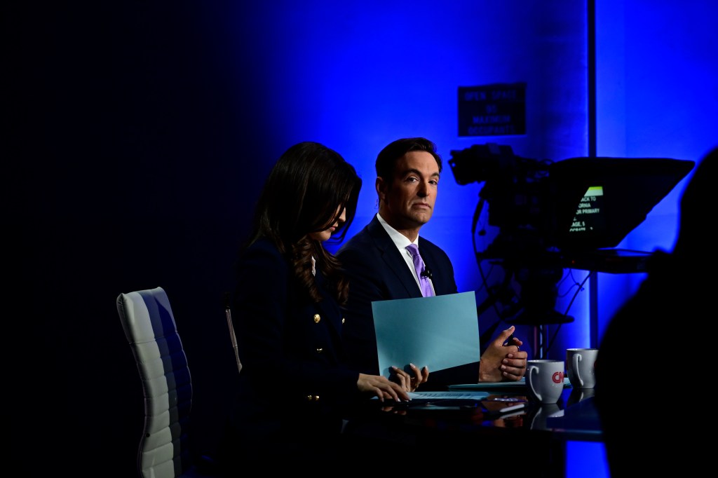 CNN anchor infuriates viewers as he argues Jon Ossoff may not read as ...
