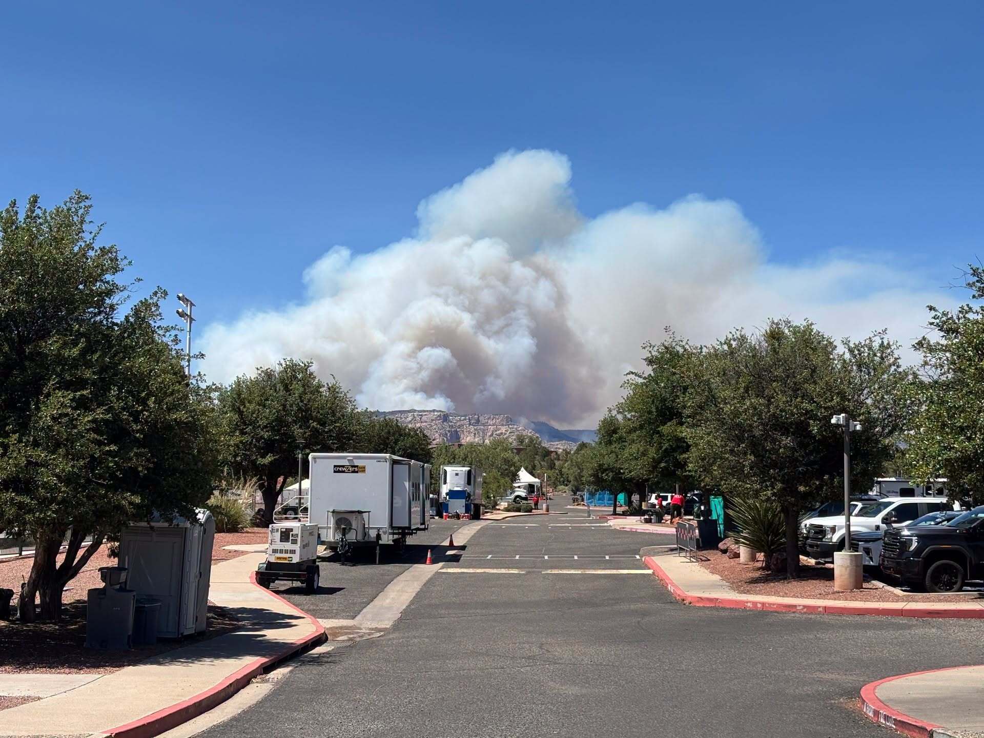 Pocket fire grows to 20K acres near Sedona, holds at 21% containment