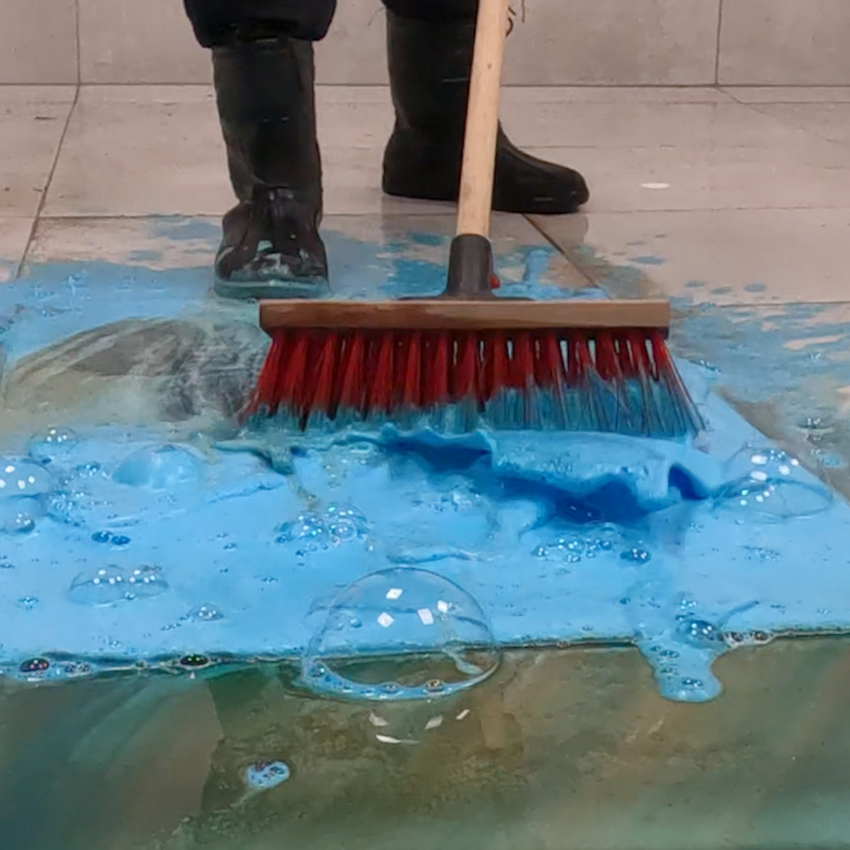 Super hard washing of a dirty rug ASMR!