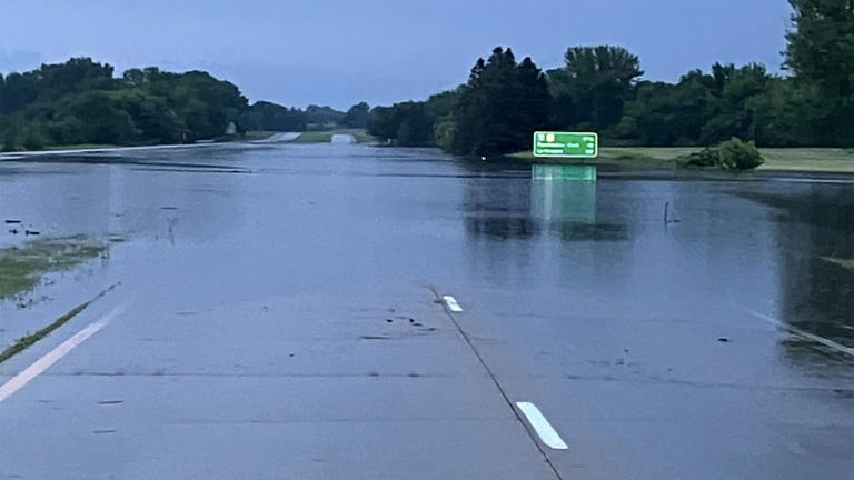 Flash flooding closes highways in southern Minnesota