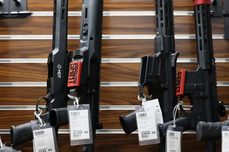 Ask Jordan: How do originalists justify modern weapons under the Second ...