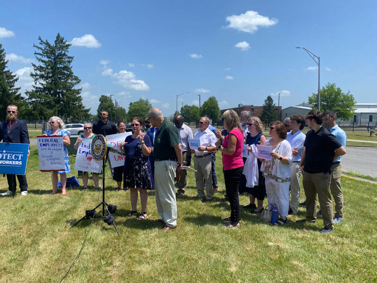 Why did Schumer come to Rome to defend DFAS, Rome Lab workers?