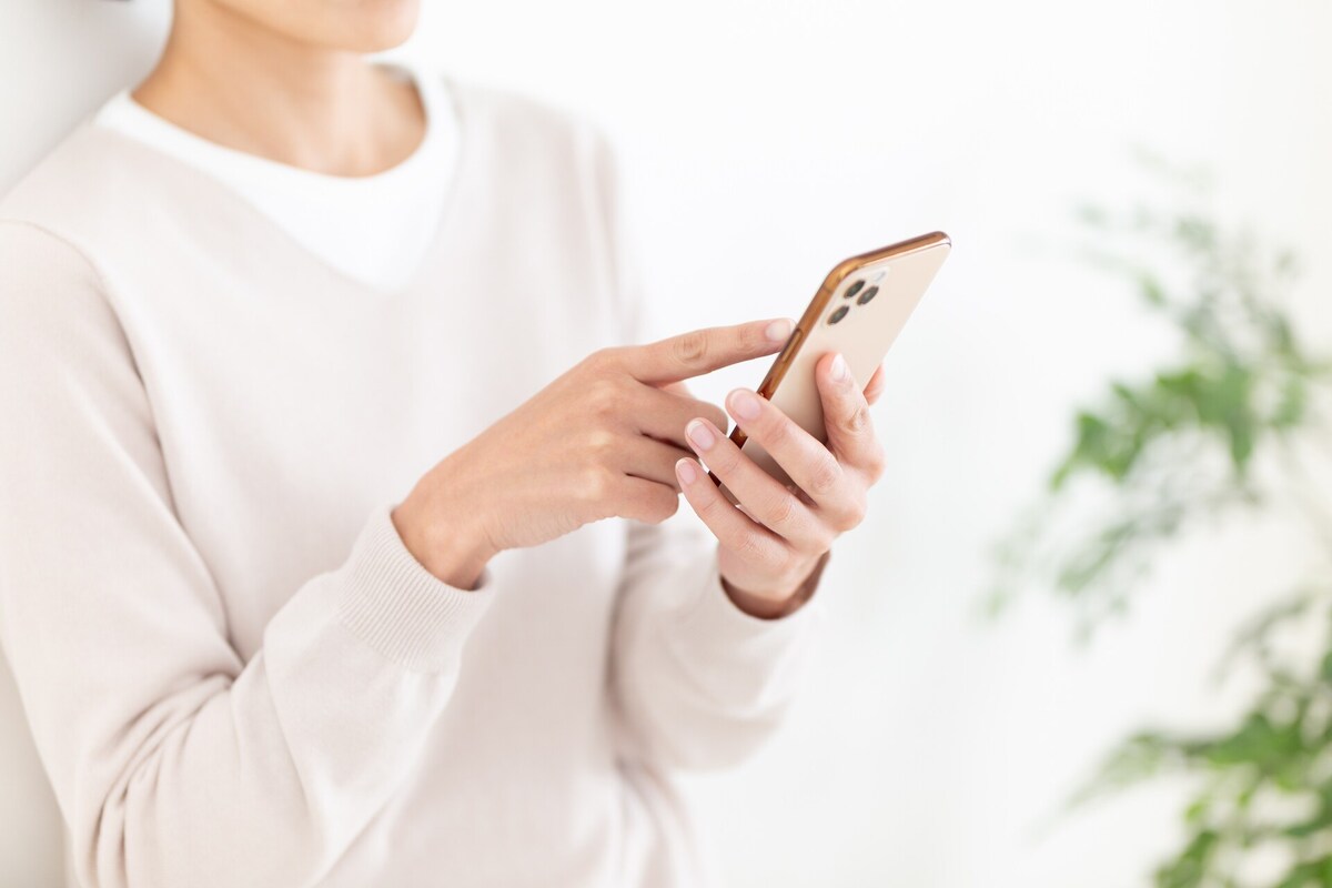 「既読無視から自己管理まで」40代母と小学生娘のAndroidスマホ奮闘。布団の中の深夜使用・課金の教訓…リアル体験談!