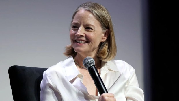 Jodie Foster is convinced 'F1' was made with AI: 'Wasn't it?'