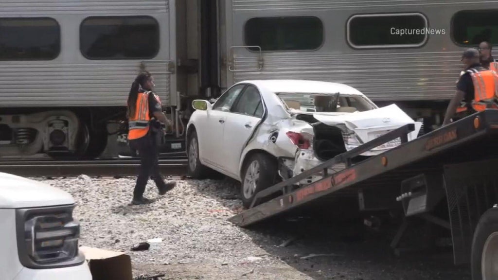 Car hit by Metra train in Chicago's Brainerd community, driver hospitalized
