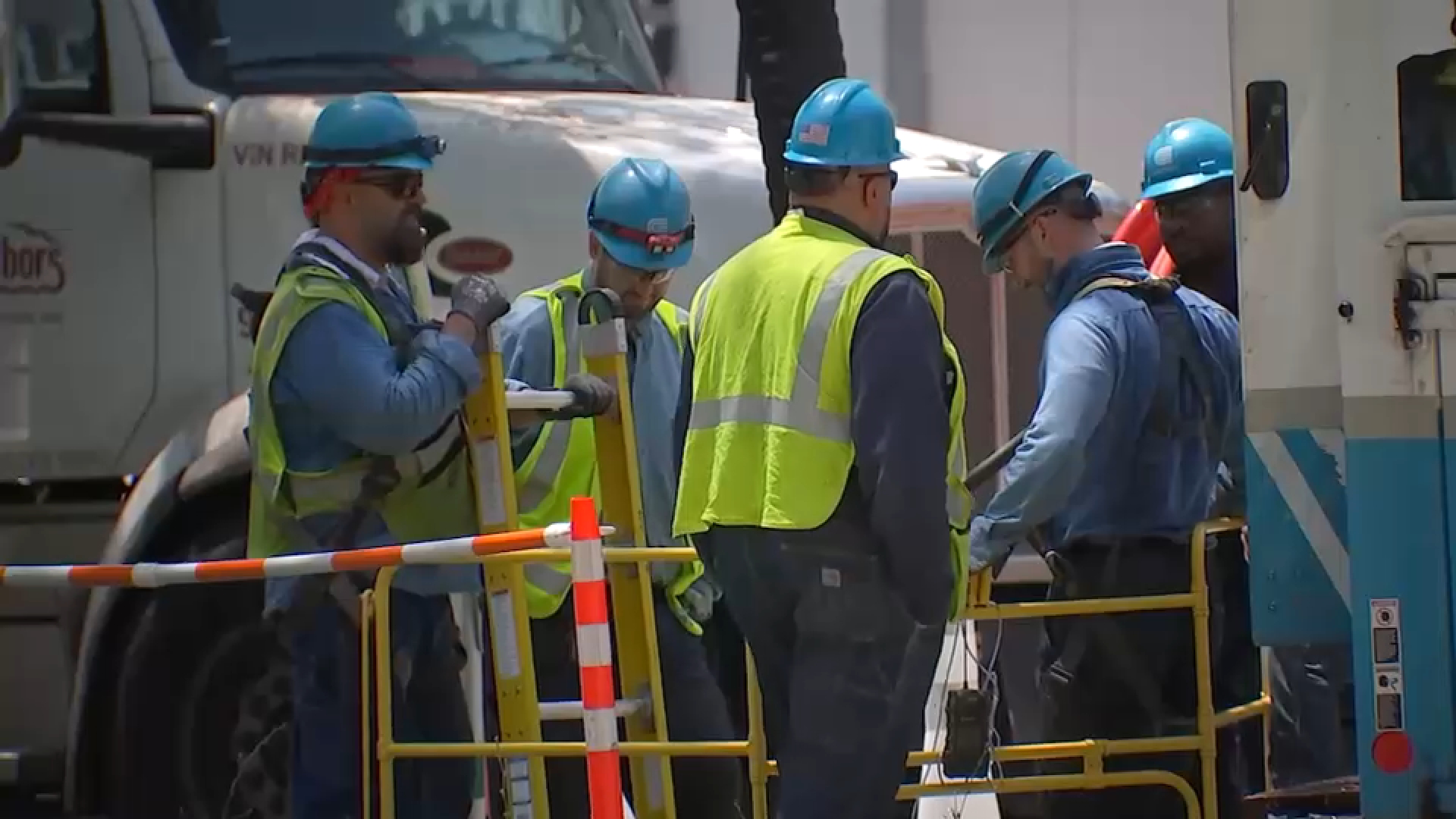 Intense heat knocks out power for thousands across New York City as ...