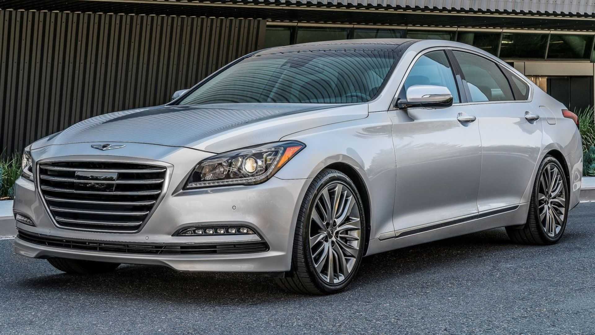 Static front 3/4 shot of a 2017 Genesis G80.