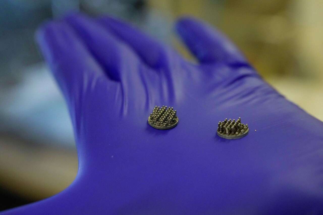 University of Houston engineers find more efficient way to cool semiconductors for AI data centers