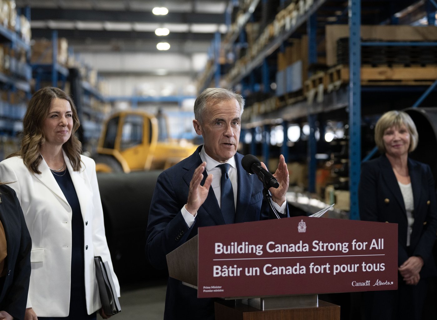 Alberta submits plans and announces partners for new pipeline to BC coast