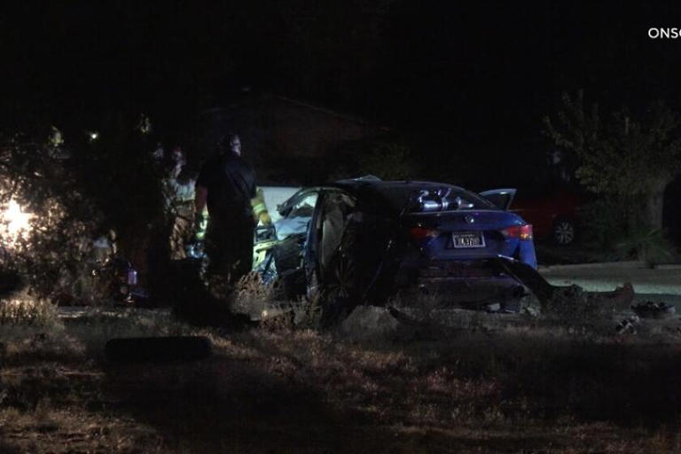 Woman pregnant with twins dies in Apple Valley crash