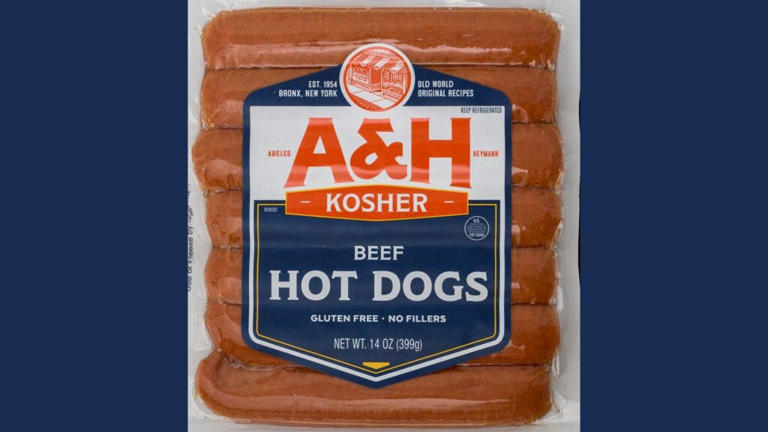 The ultimate guide to America's best (and snappiest) regional hot dogs