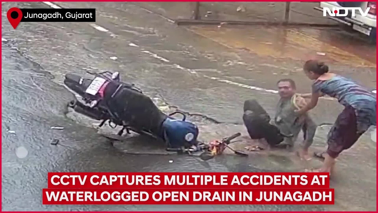 Rain news today | CCTV captures multiple accidents at waterlogged open ...
