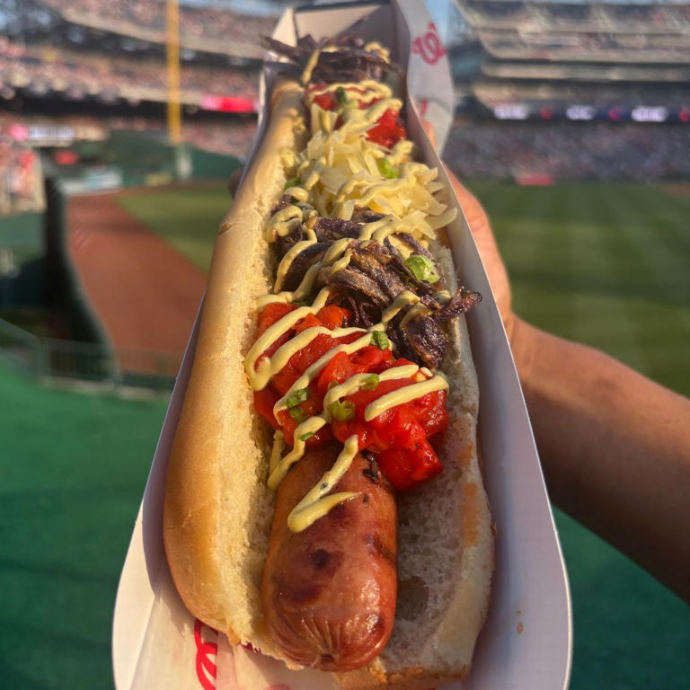 Diamondbacks' apple pie nachos among MLB July Fourth ballpark foods