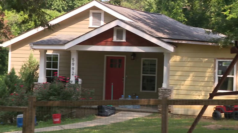 Mother charged after 3 children found living in home with insects ...