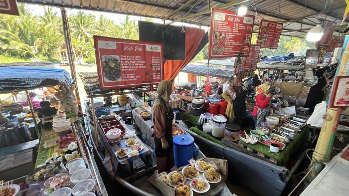 menjelajah-kelantan-dari-floating-market-standing-buddha-hingga