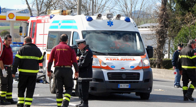 Tragedia all'ospedale di Versilia: uccide l’ex moglie malata e poi si lancia dal terzo piano