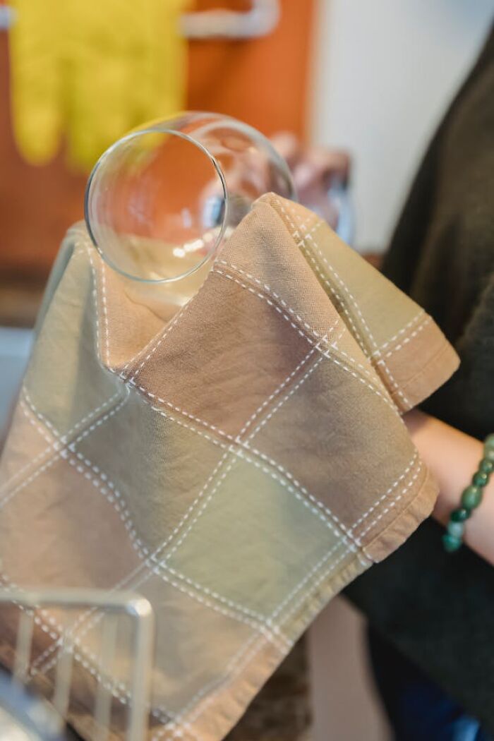 30 Small Money-Saving Hacks That Make A Big Difference