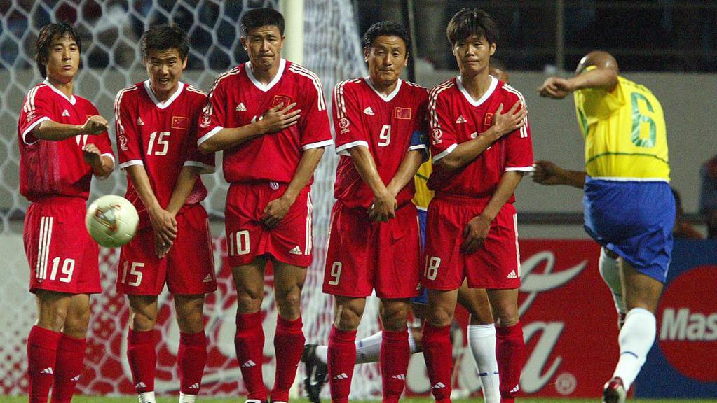 A China perdeu todos os seus jogos na fase de grupos da Copa do Mundo de 2002, sem marcar um único gol