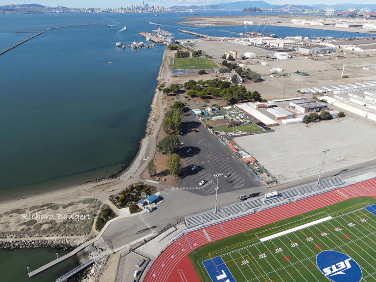 Surf pool developer questions no-bid contract