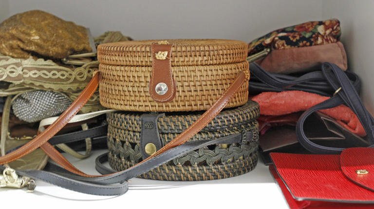 Stop stuffing handbags into your closet & try a space-saving storage ...